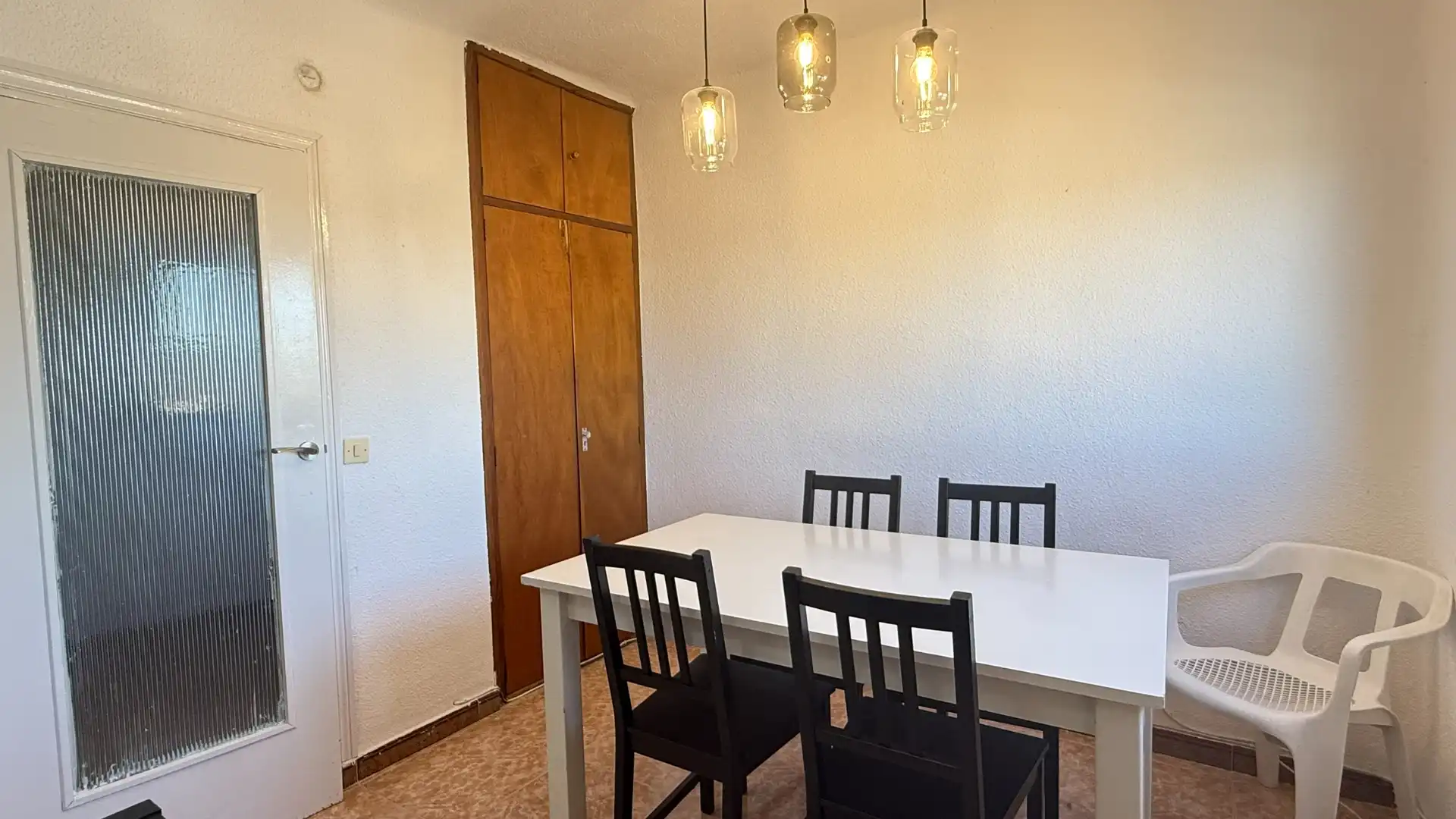 Comedor de Piso en venta en Aldea del Fresno con Aire acondicionado, Terraza y Amueblado