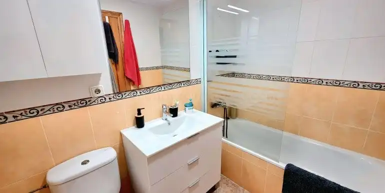 Baño de Casa adosada en venta en San Pedro del Pinatar con Aire acondicionado y Terraza