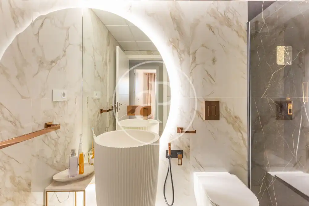 Badezimmer von Wohnung zum Verkauf in Valencia mit Klimaanlage, Heizung und Privatgarten