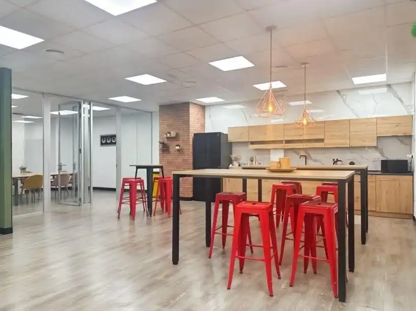 Cocina de Oficina de alquiler en Madrid con Aire acondicionado y Amueblado