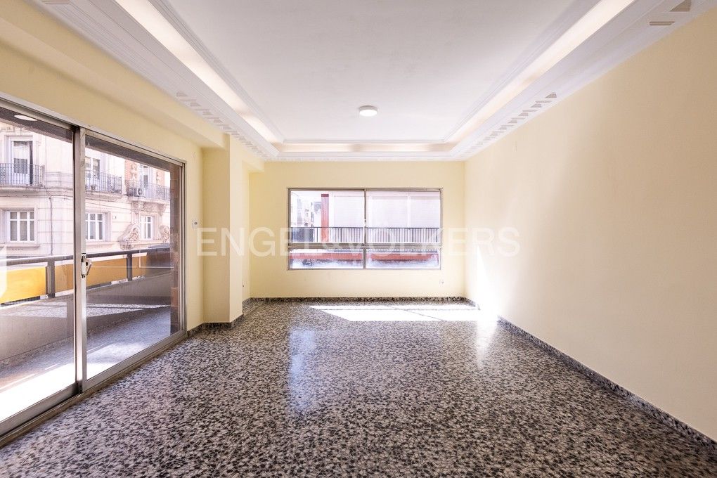 Apartment for sale in Algemesí  with Air Conditioner, Heating and Terrace
