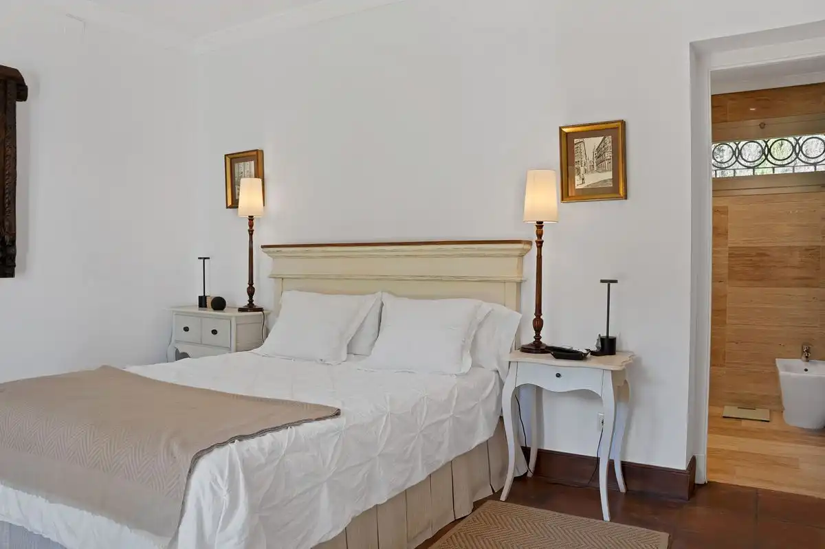 Dormitori de Casa o xalet en venda en Marbella amb Aire condicionat, Calefacció i Jardí privat