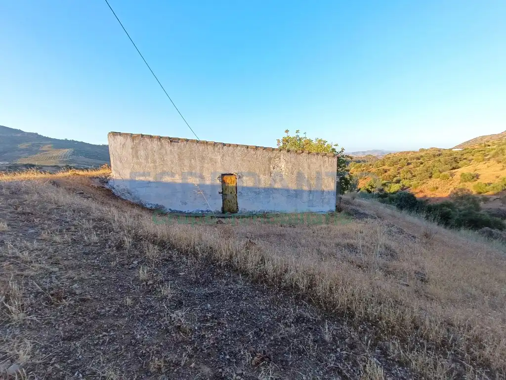 Exterior view of Country homes for sale in Guaro, Málaga