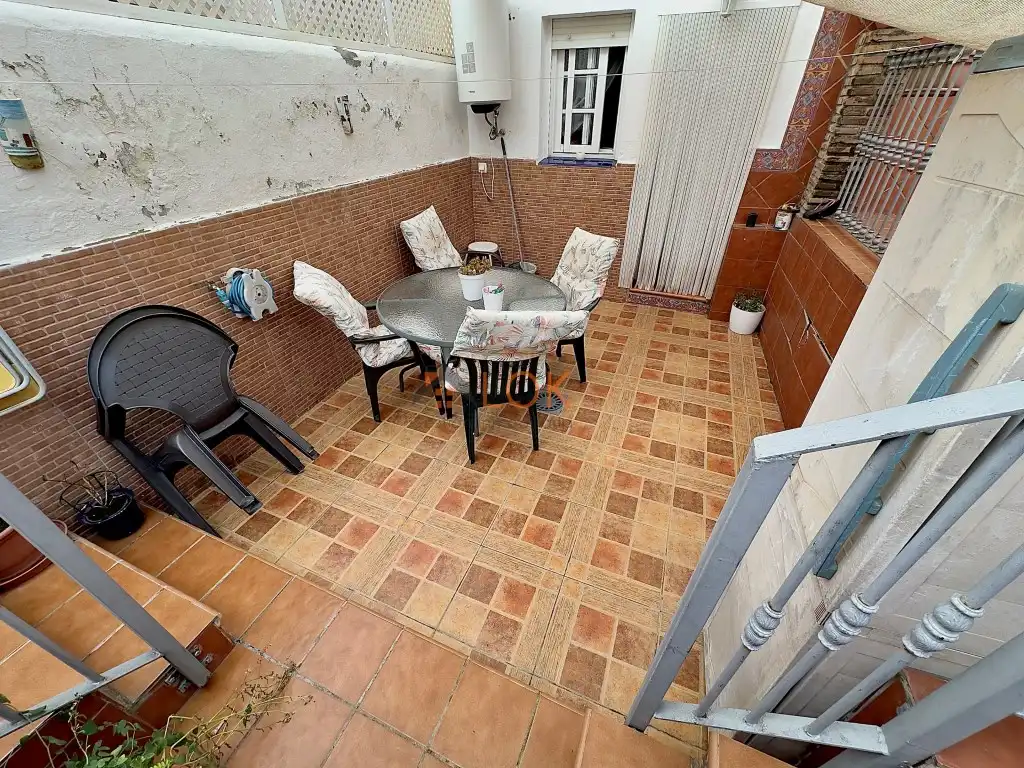 Houses for sale in Calle Antonio Jose Velasco, Churriana - El Pizarrillo - La Noria-Guadalsol