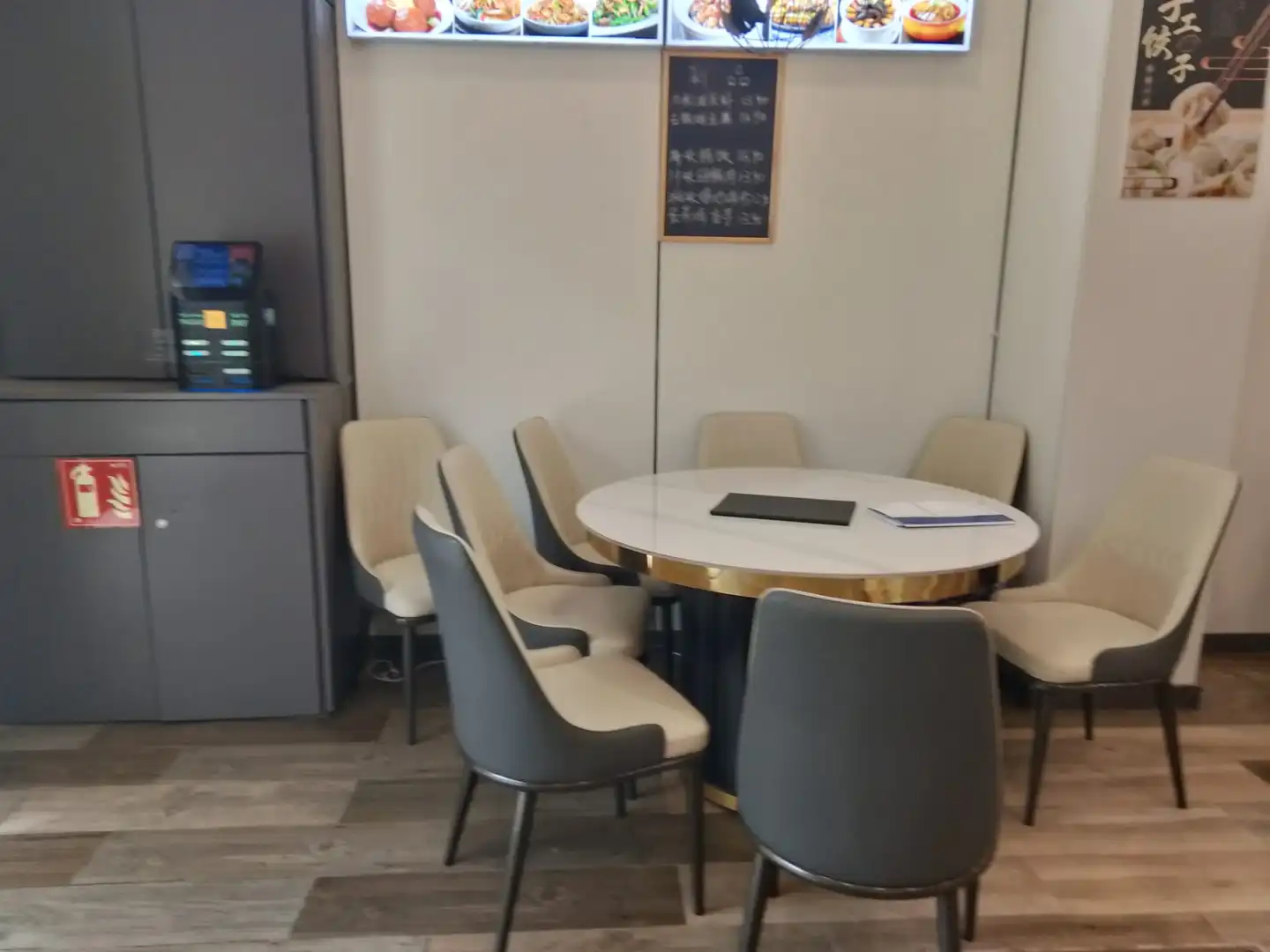 Comedor de Local en traspaso en Barcelona con Aire acondicionado, Amueblado y Alarma