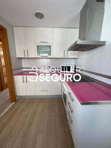 Piso en Alquiler en Navarro Ledesma en Santa Isabel