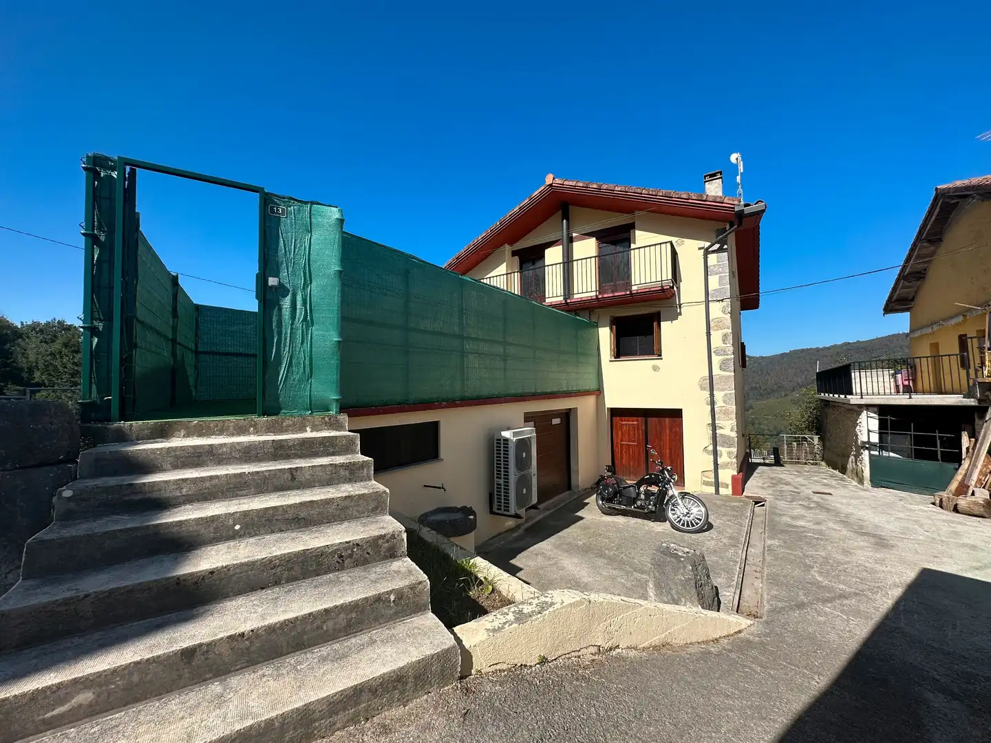 Vista exterior de Finca rústica en venta en Amezketa con Calefacción, Jardín privado y Terraza