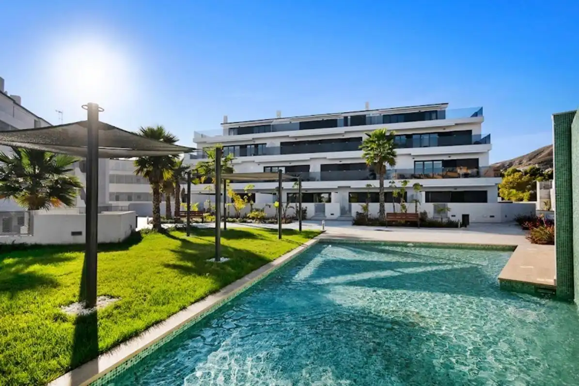 Duplex con piscina in vendita a Calle LONDRES, imagen 23
