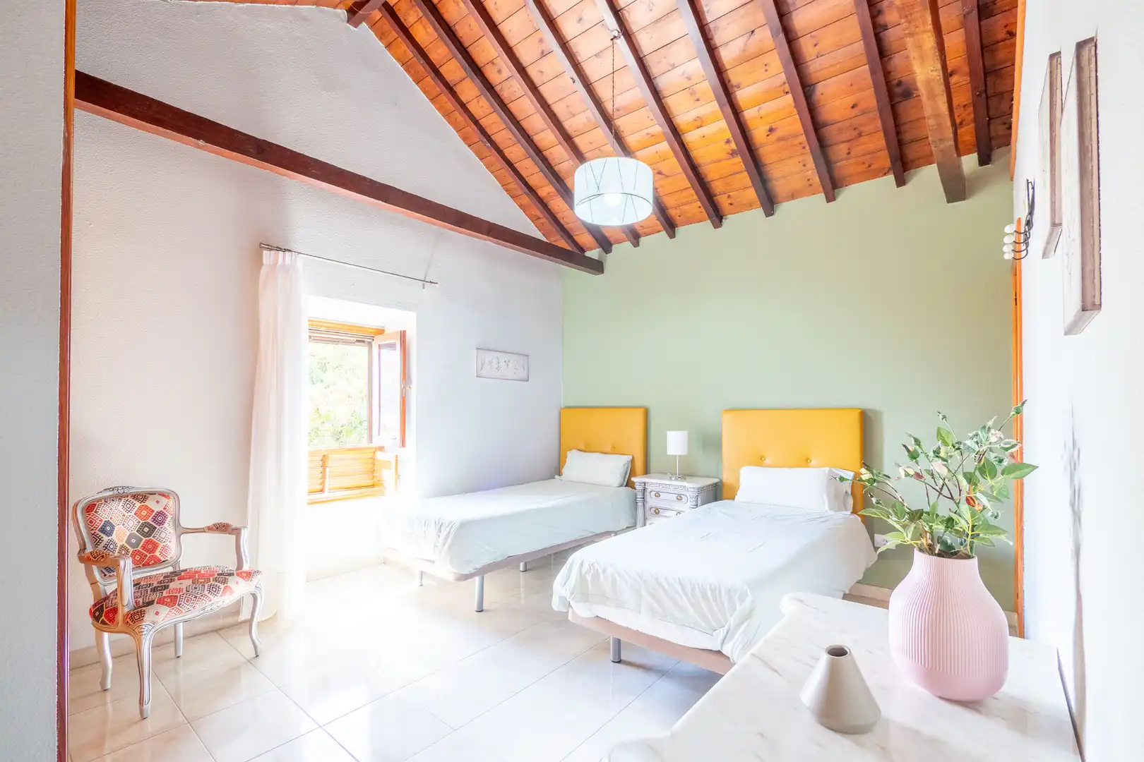 Dormitori de Casa o xalet en venda en Moya (Las Palmas) amb Jardí privat, Terrassa i Traster