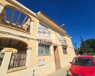 Vista exterior de Casa o xalet en venda en Almoradí amb Aire condicionat i Terrassa