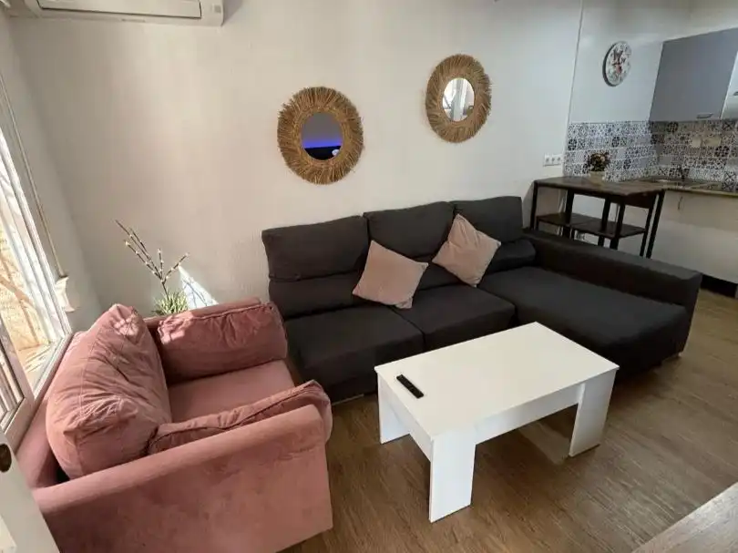Semi-detached house with pool for sale in Avenida Laguna Azul 76, imagen 8