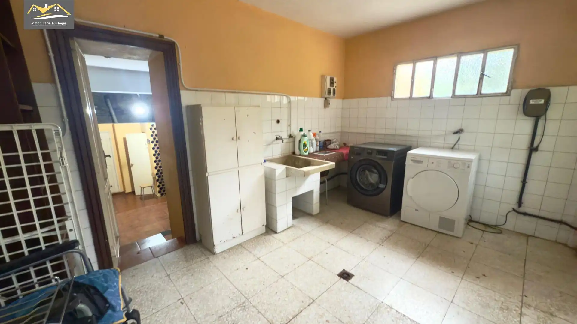 Kitchen of Houses for sale in Ourense Capital   with Private garden, Terrace and Storage room
