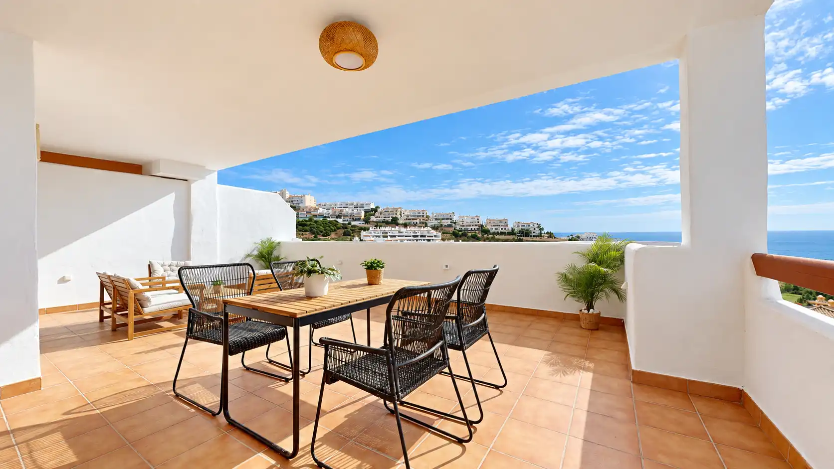 Terrasse von Wohnung zum Verkauf in Casares mit Klimaanlage, Heizung und Terrasse