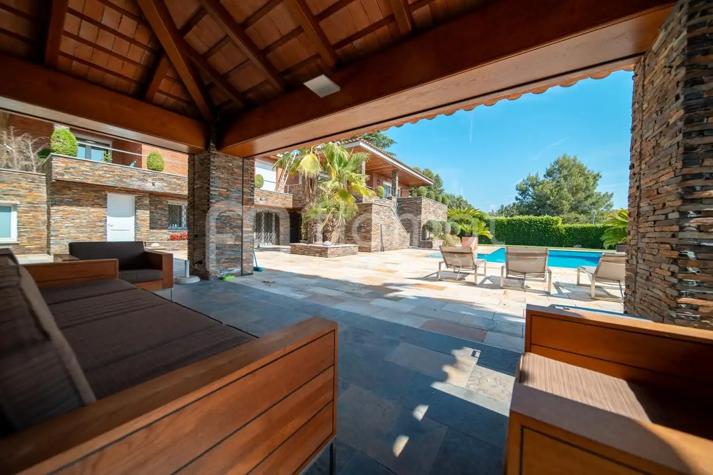 Terrassa de Casa o xalet en venda en Sabadell amb Piscina
