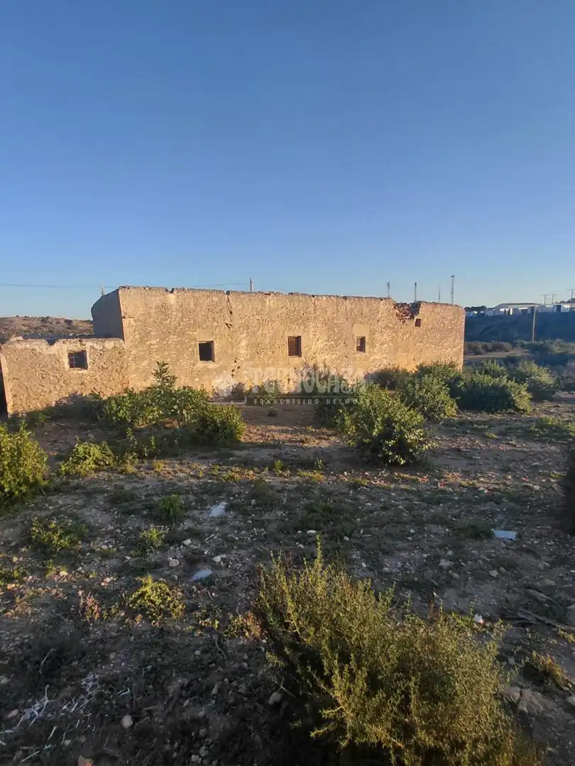 Country homes for sale in Cuevas del Almanzora