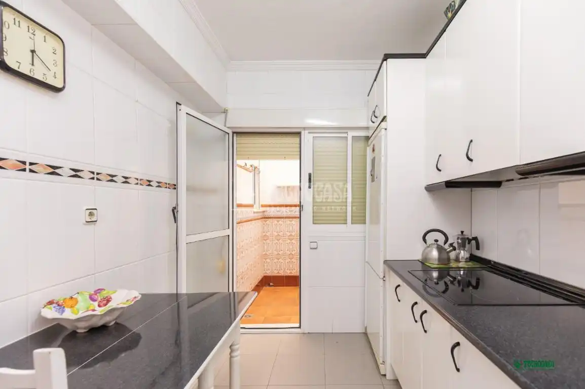 Cocina de Piso en venta en Almería con Aire acondicionado