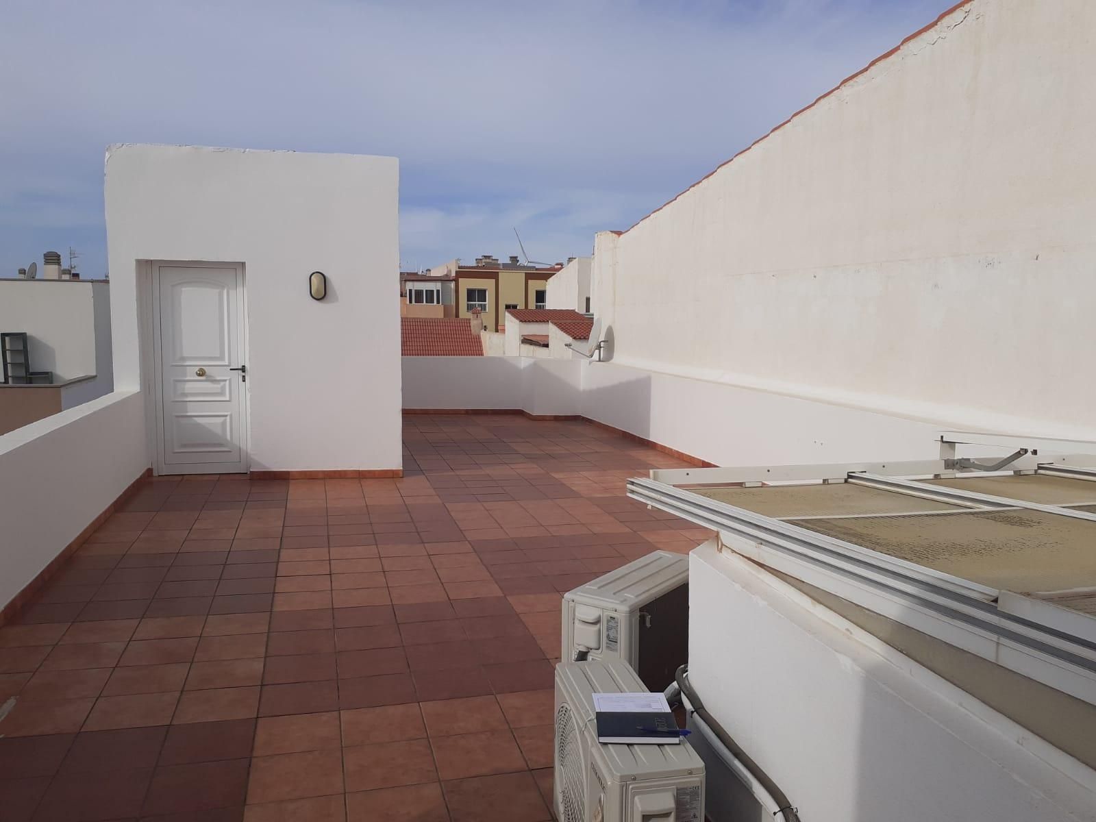 Terrace of House or chalet for sale in Santa Lucía de Tirajana  with Air Conditioner, Terrace and Balcony