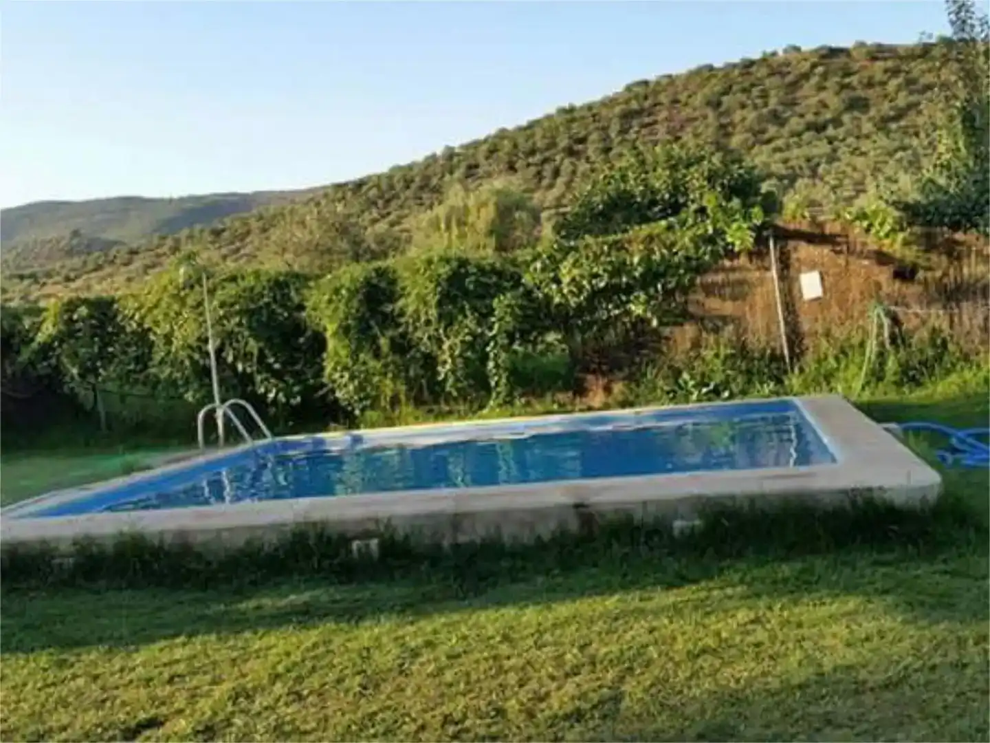 Piscina de Casa o xalet en venda en Guadalcanal amb Jardí privat i Piscina