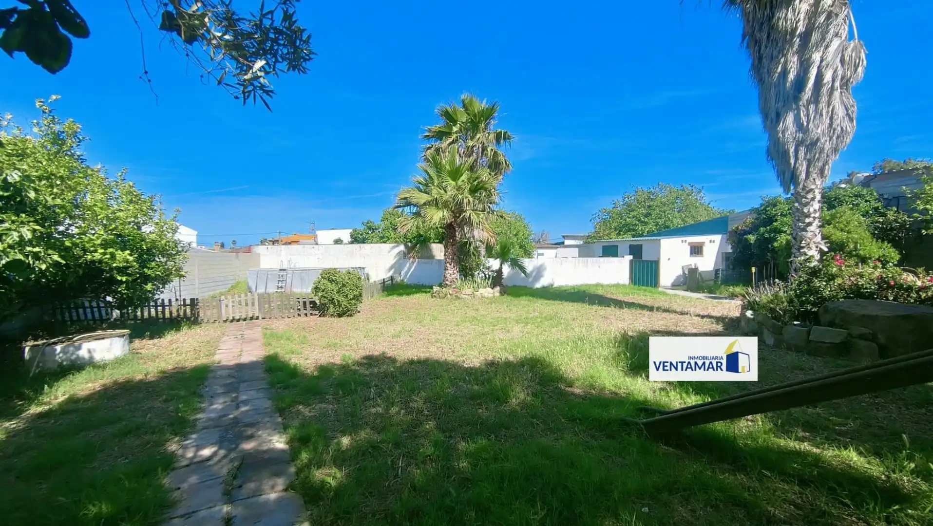 Country house zum Verkauf in La Línea de la Concepción mit Privatgarten und Abstellraum
