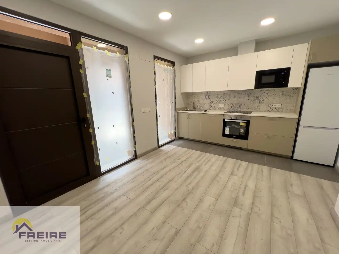 Kitchen of Flat for sale in Bueu  with Air Conditioner and Heating