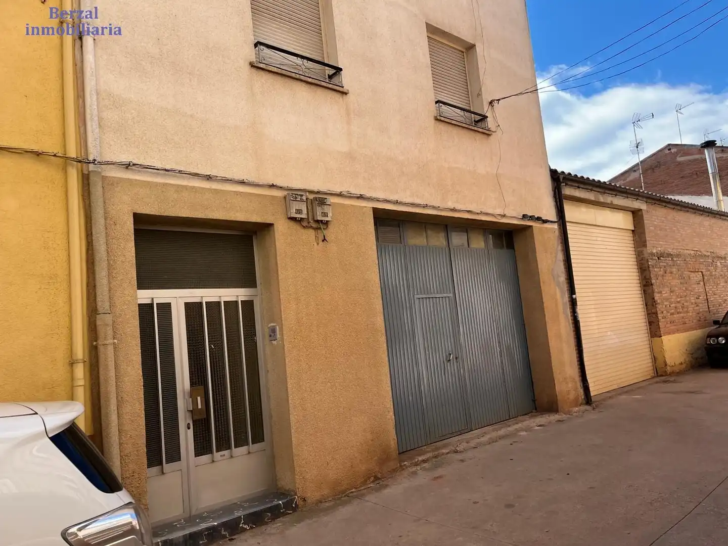Vista exterior de Casa o xalet en venda en Ventosa amb Calefacció, Terrassa i Traster