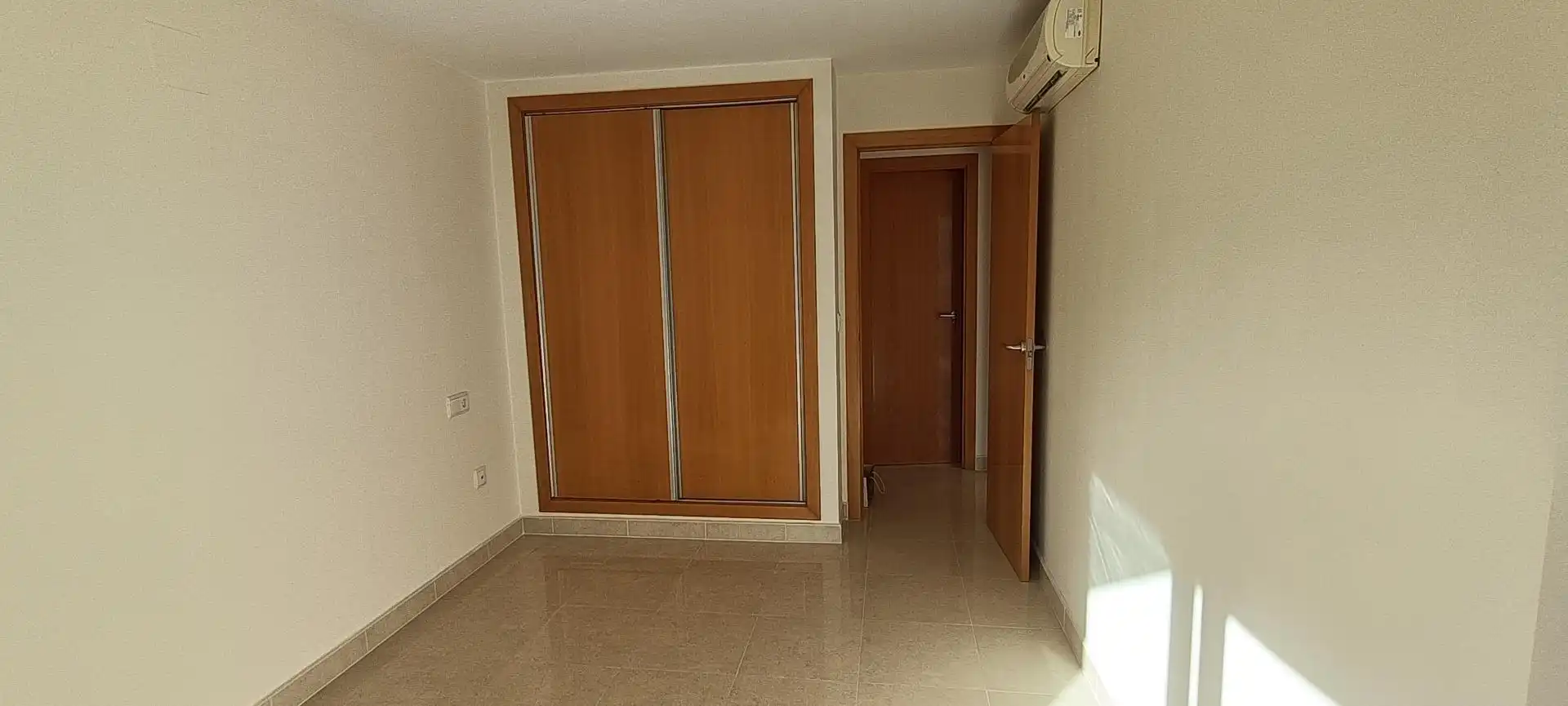 Apartament amb piscina en venda a Avinguda Mestral, imagen 17