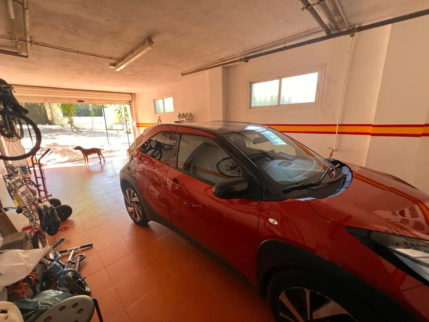 Aparcament de Casa o xalet en venda en Badajoz amb Aire condicionat, Calefacció i Jardí privat