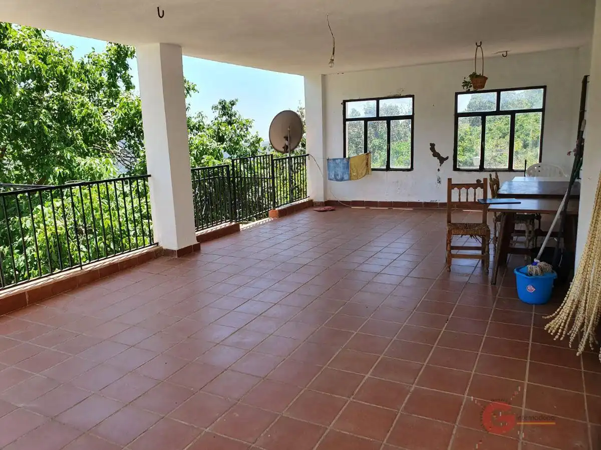Country homes for sale in Busquístar