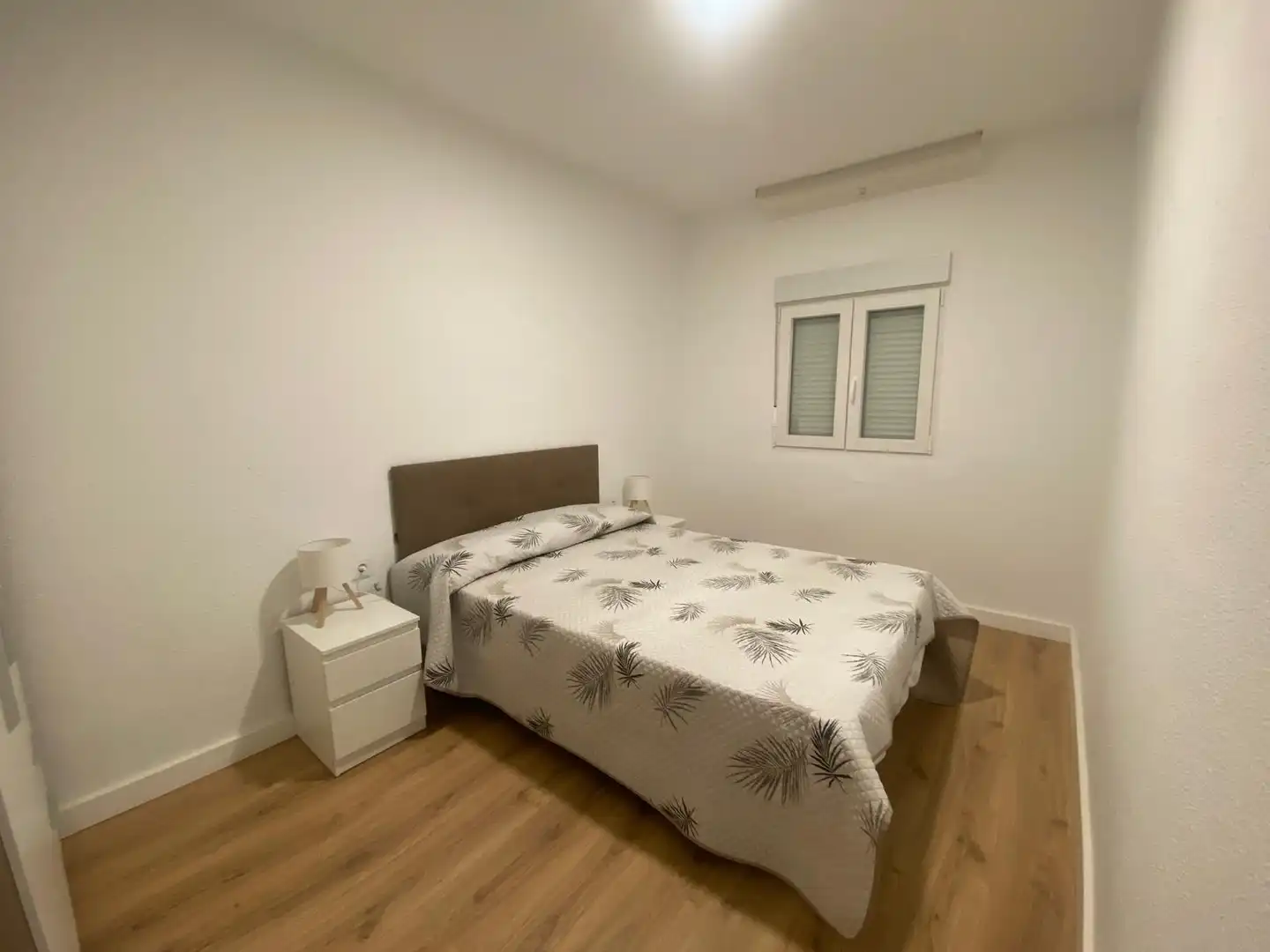 Wohnung zur Miete in Calle Pedro María Plano, Centro
