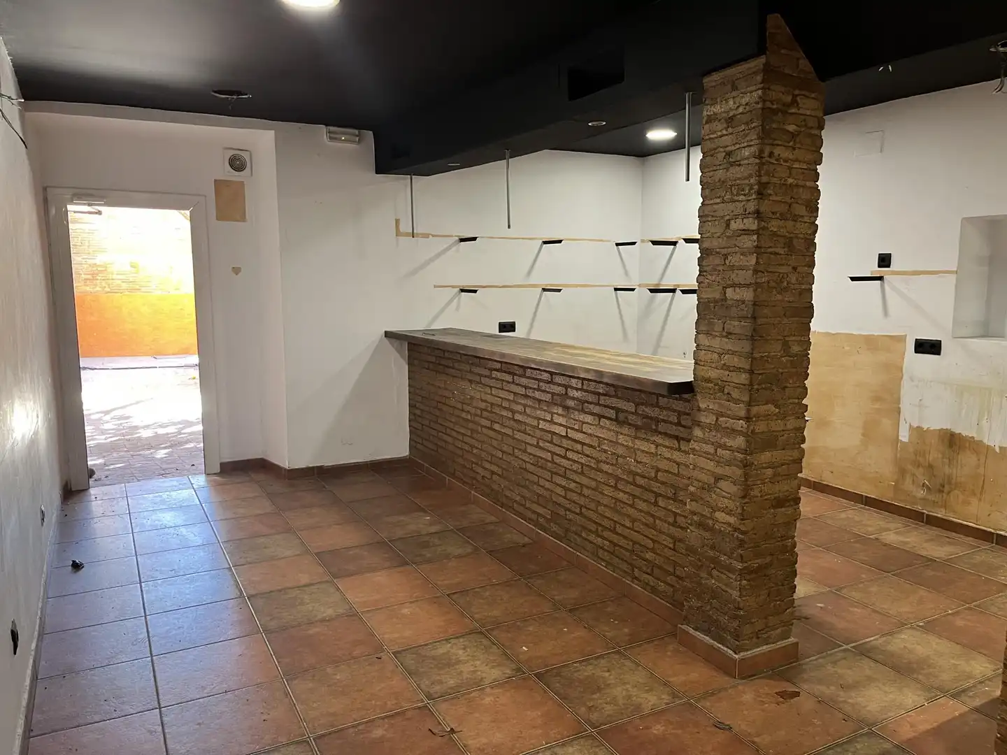 Business premises to rent in de l'Hospital, imagen 8