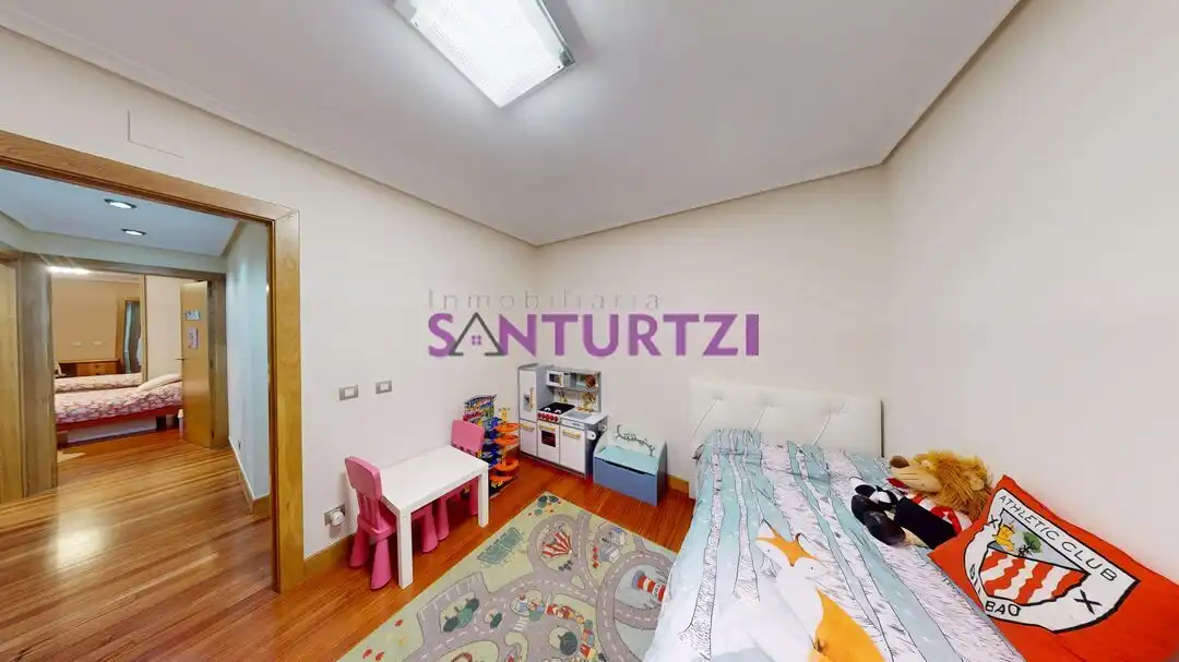 Piso en venta en Santurtzi  con Calefacción, Terraza y Trastero