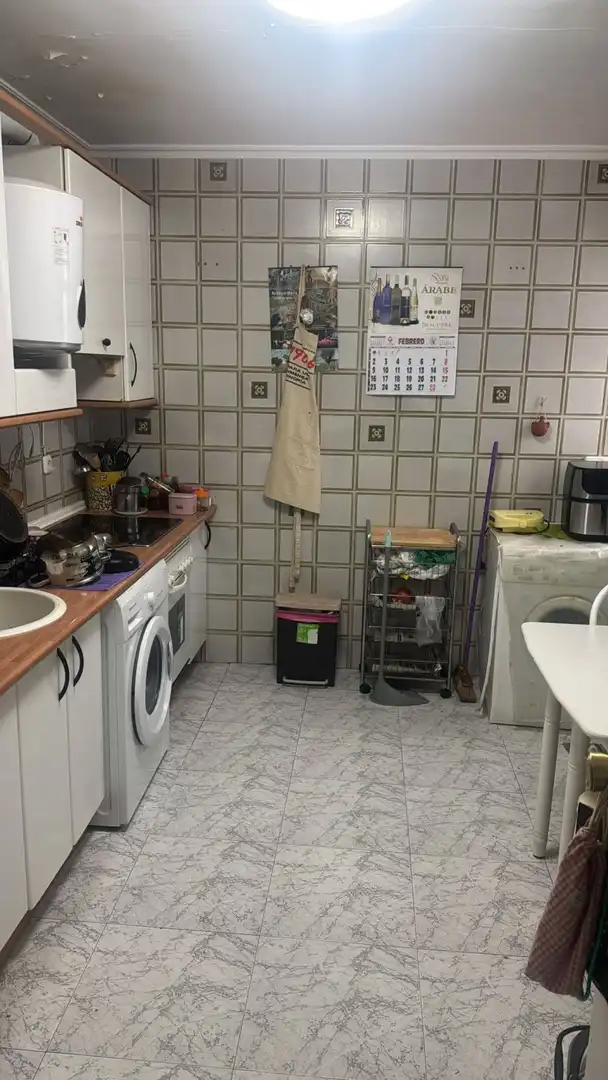 Kitchen of Ground floor for sale in Arroyo de la Luz  with Private garden and Furnished