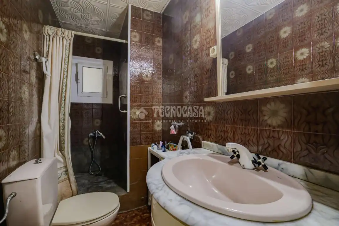 Baño de Piso en venta en Ripollet con Aire acondicionado y Balcón