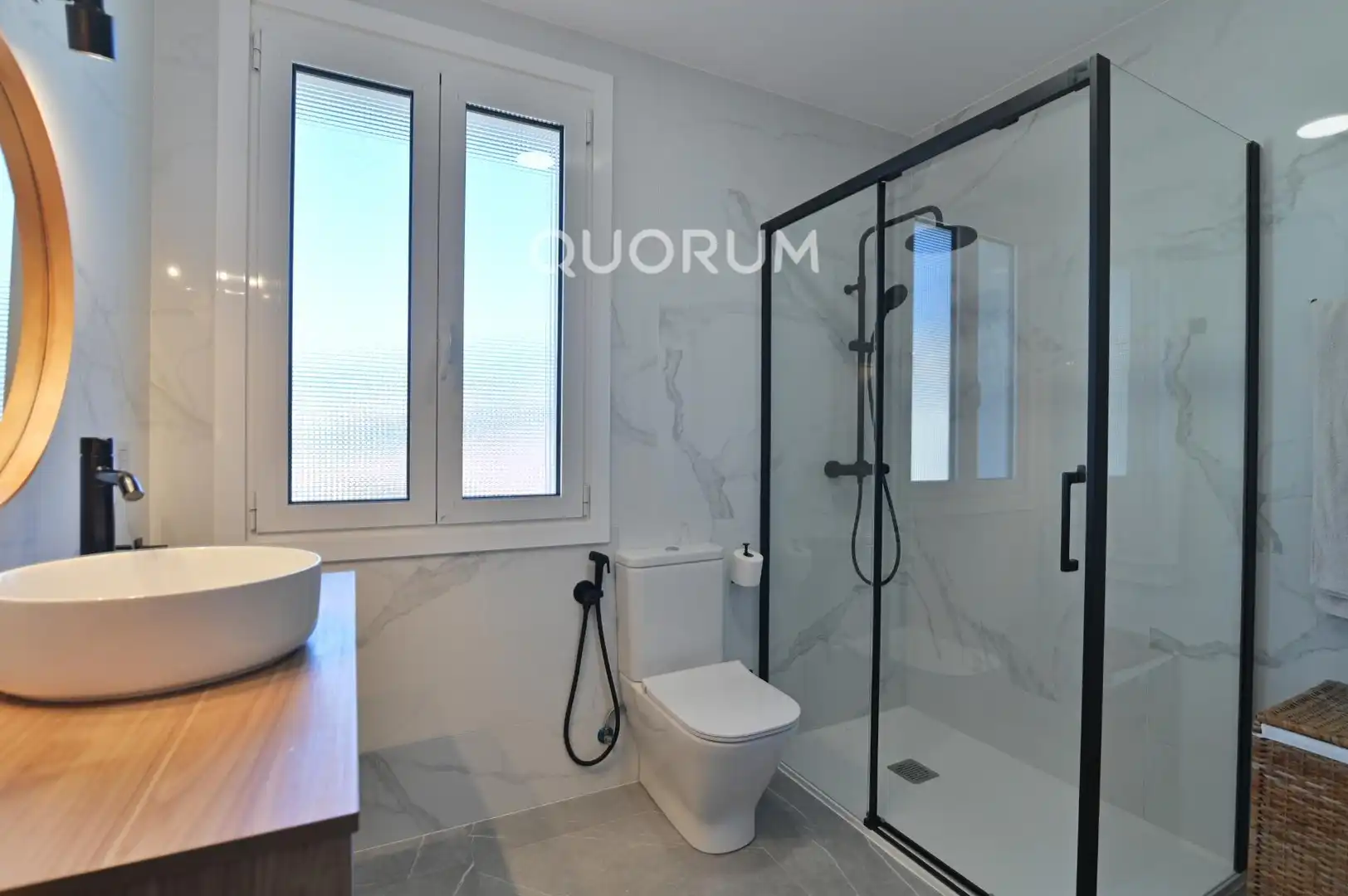 Badezimmer von Wohnung zum Verkauf in Galdakao mit Heizung, Terrasse und Möbliert