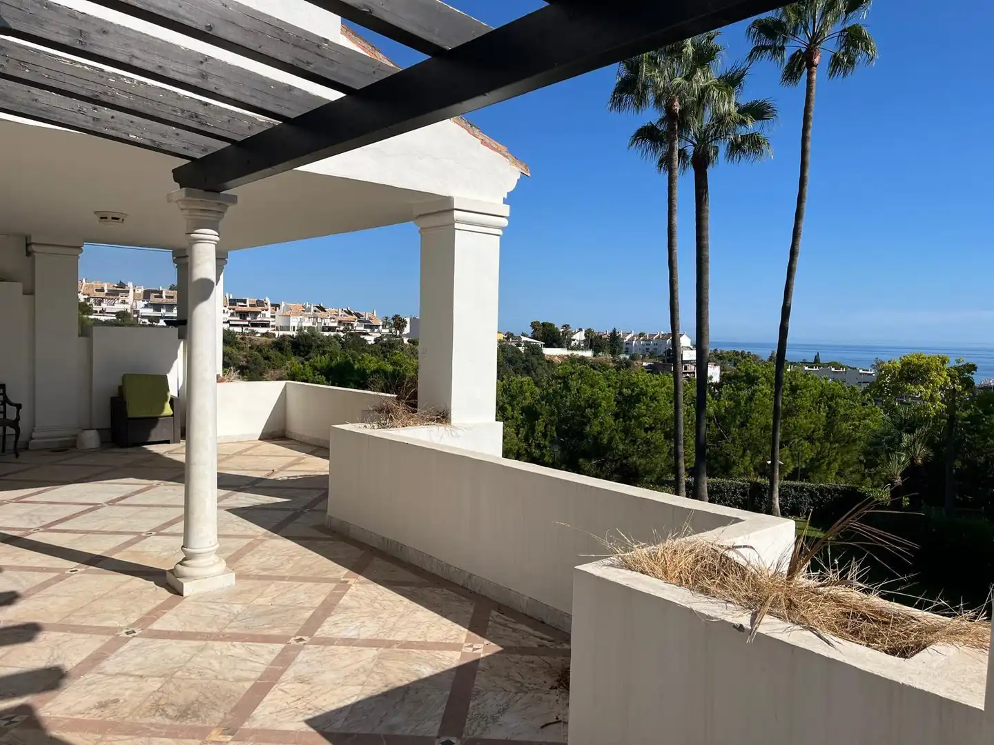 Terrace of Apartments for rent in Milla de Oro