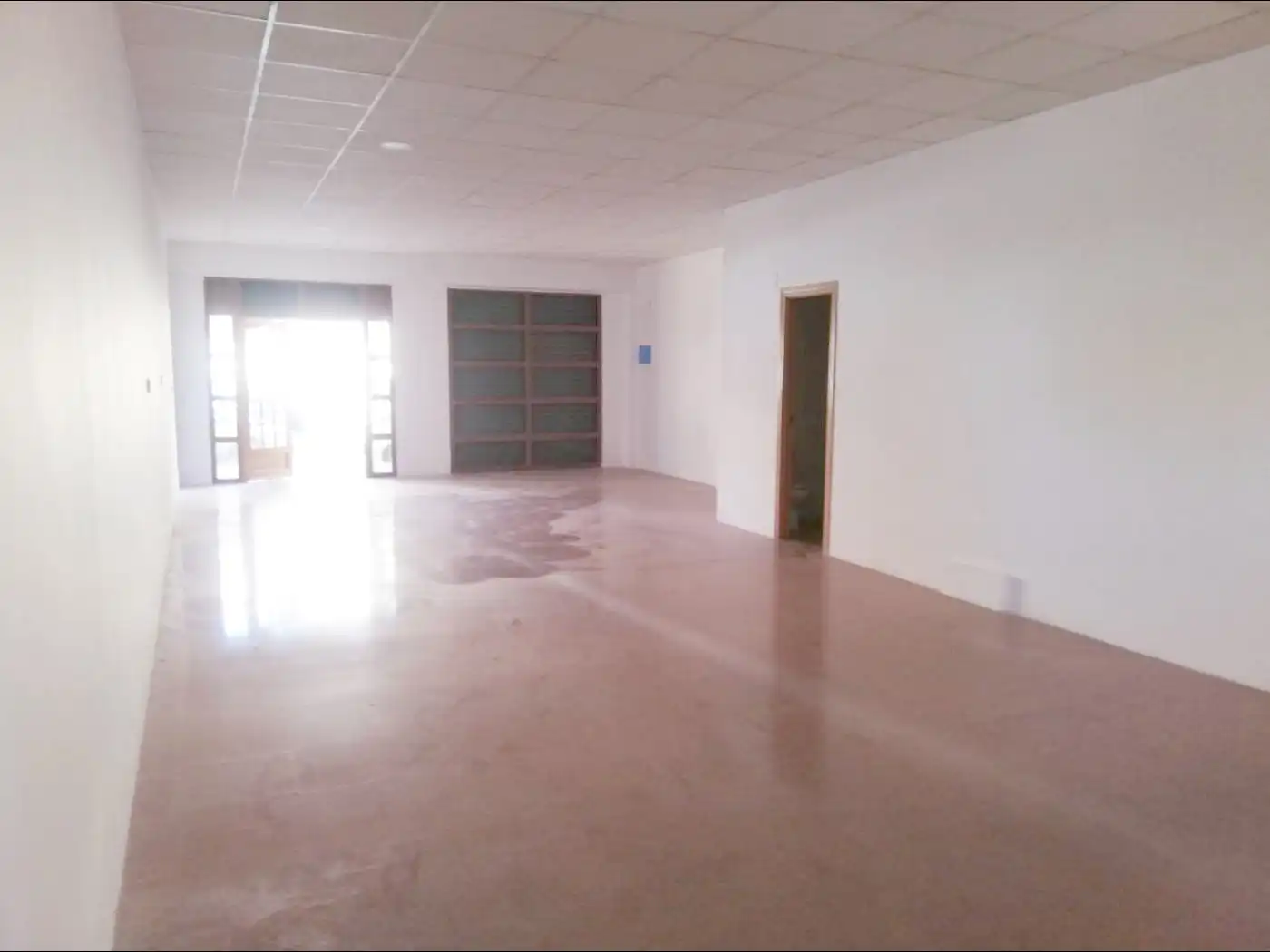 Locale commerciale in vendita a Aspe Centro