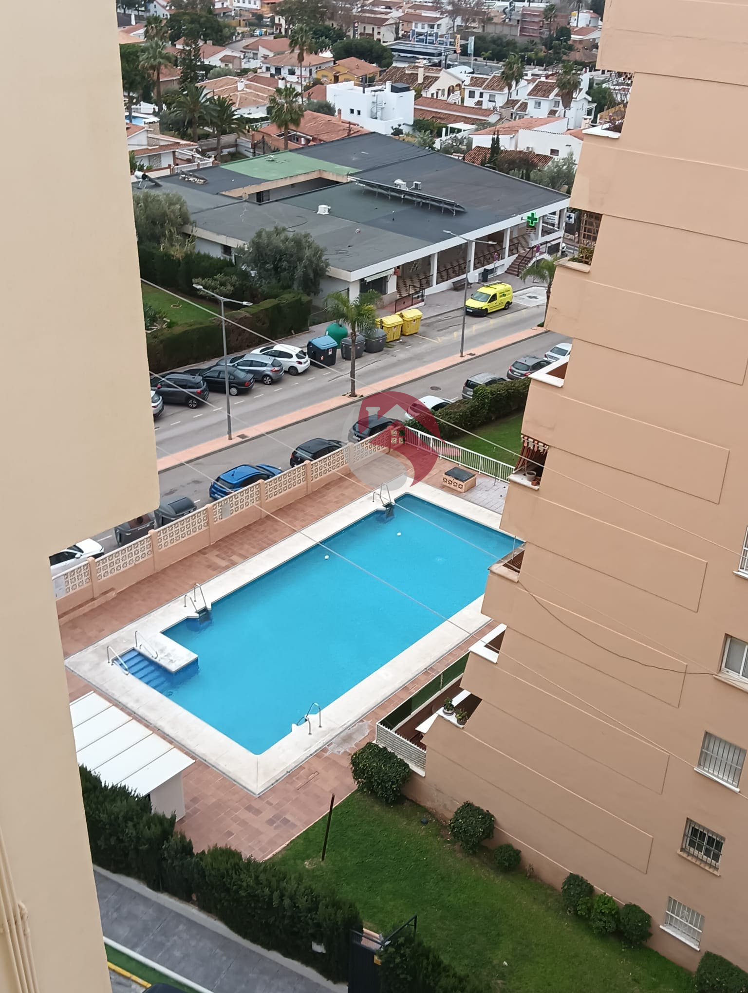 Piscina de Pis de lloguer en Rincón de la Victoria amb Aire condicionat i Moblat