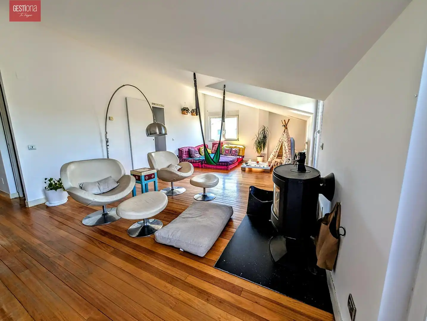 Sala d'estar de Àtic en venda en Entrambasaguas amb Calefacció i Terrassa