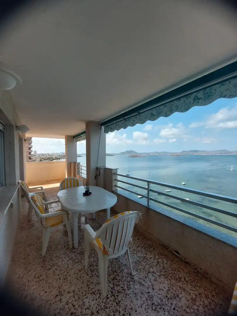Terraza de Apartamento de alquiler en La Manga del Mar Menor con Terraza, Amueblado y Horno