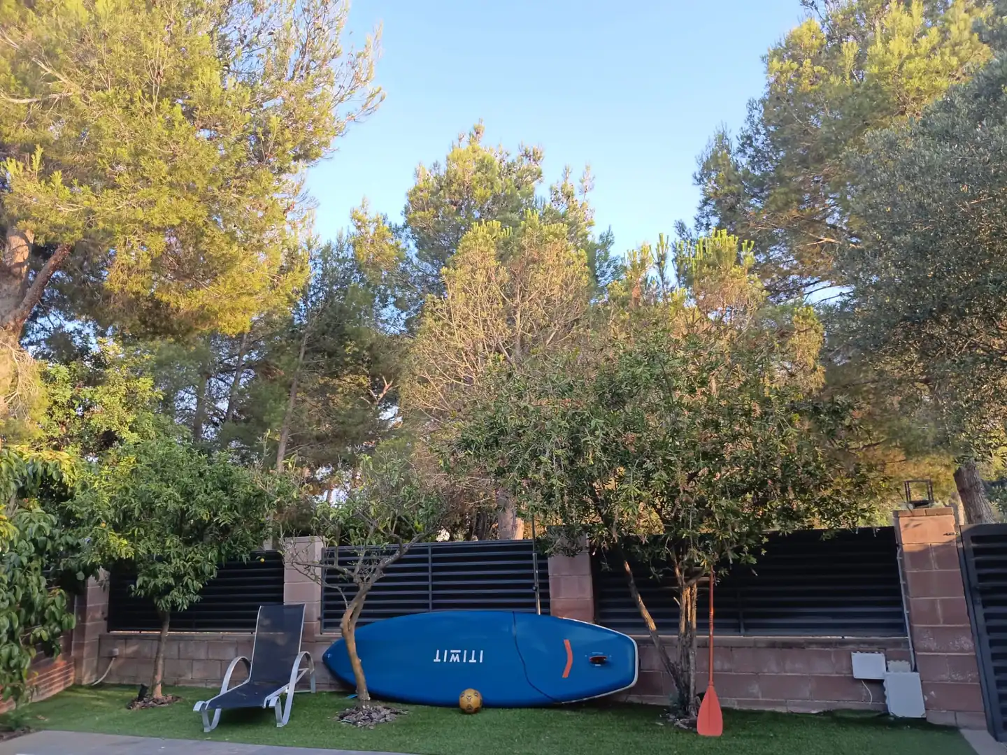 Jardí de Casa adosada en venda en Cambrils amb Aire condicionat, Calefacció i Jardí privat