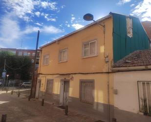 Vista exterior de Casa o xalet en venda en Leganés amb Calefacció, Traster i Alarma