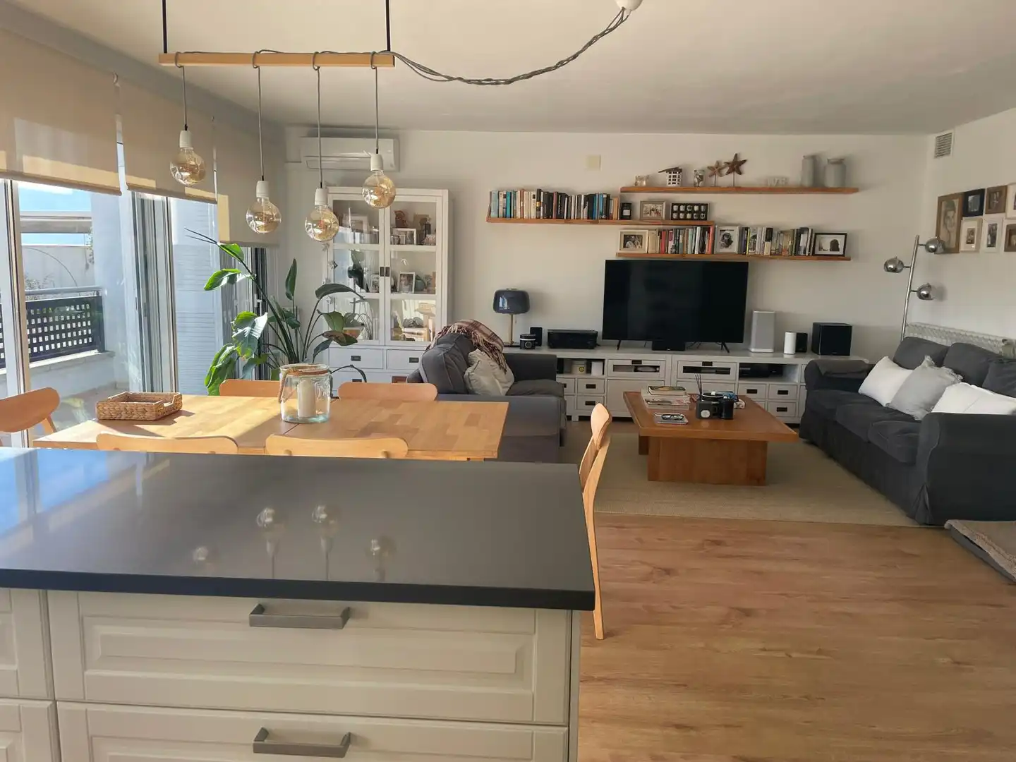 Sala d'estar de Casa adosada en venda en La Nou de Gaià amb Jardí privat, Terrassa i Piscina