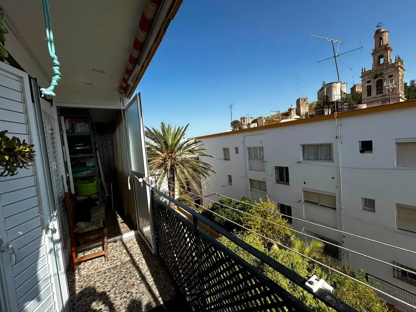 Vista exterior de Pis en venda en Morón de la Frontera