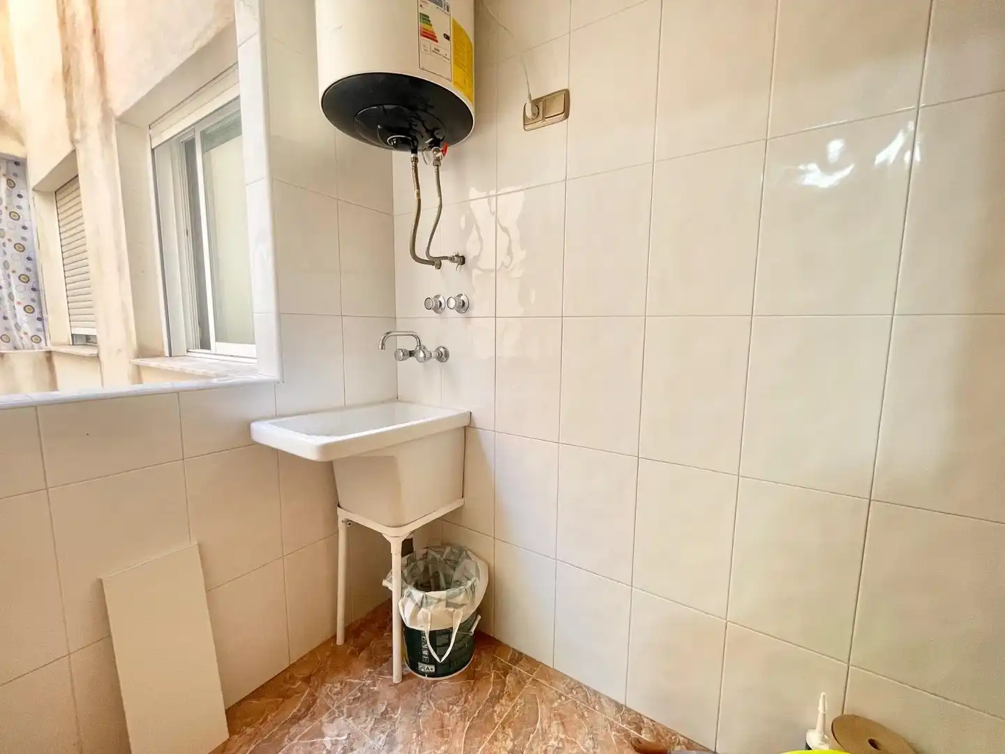 Bany de Apartament de lloguer en Albatera amb Traster, Moblat i Rentadora