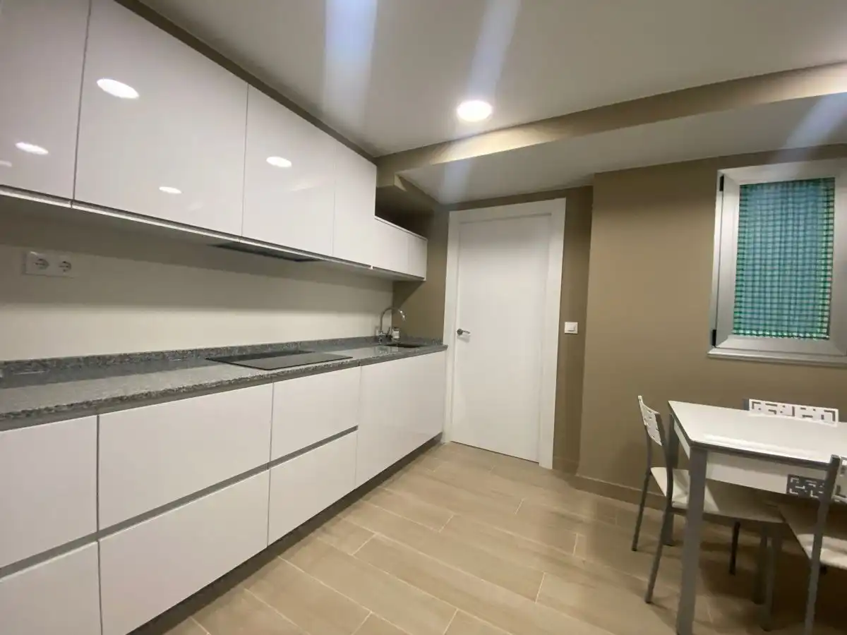 Cuina de Pis en venda en A Coruña Capital  amb Calefacció i Terrassa
