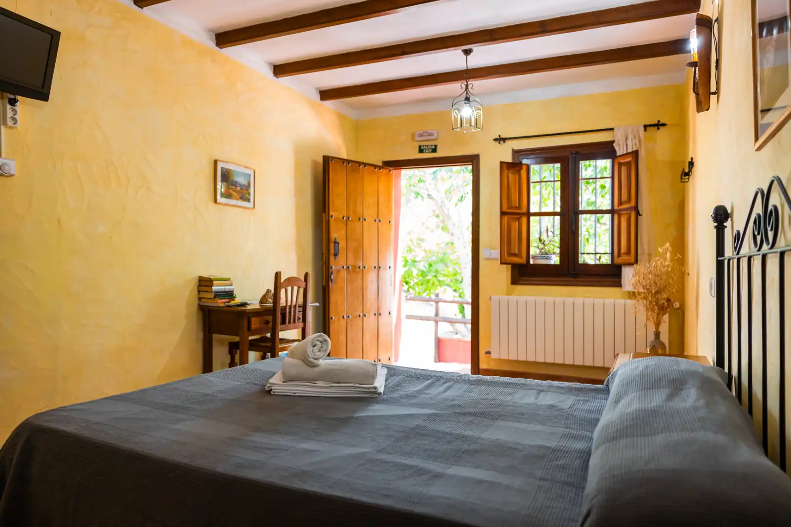 Habitación de Finca rústica en venta en Montejaque con Aire acondicionado, Jardín privado y Terraza