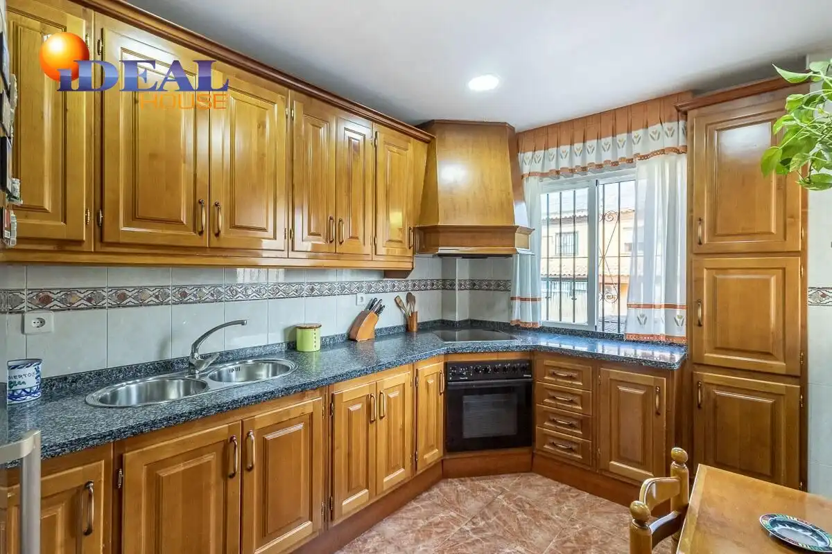 Home with pool for sale in Calle CARLOS CANO (HI), imagen 10