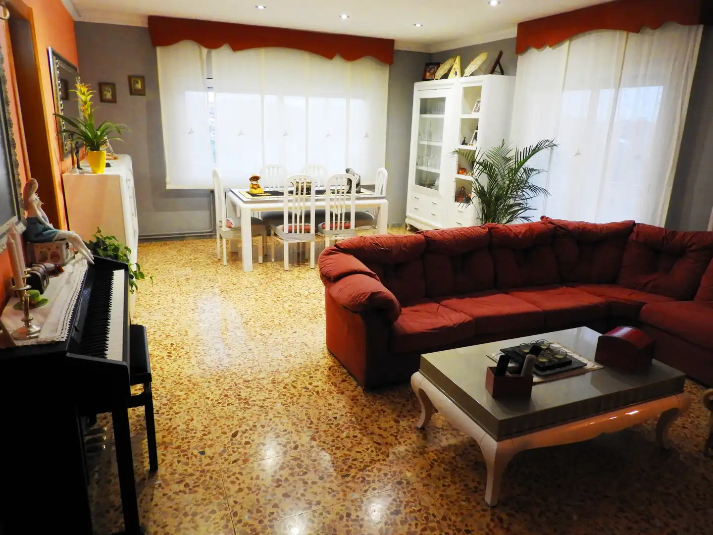 Wohnzimmer von Haus oder Chalet zum Verkauf in Castellar del Vallès mit Klimaanlage, Heizung und Privatgarten