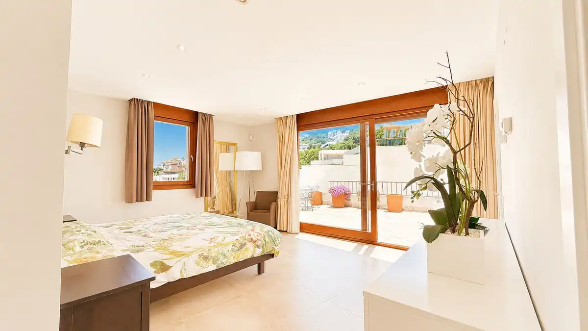 Habitación de Ático en venta en Marbella con Aire acondicionado, Trastero y Alarma