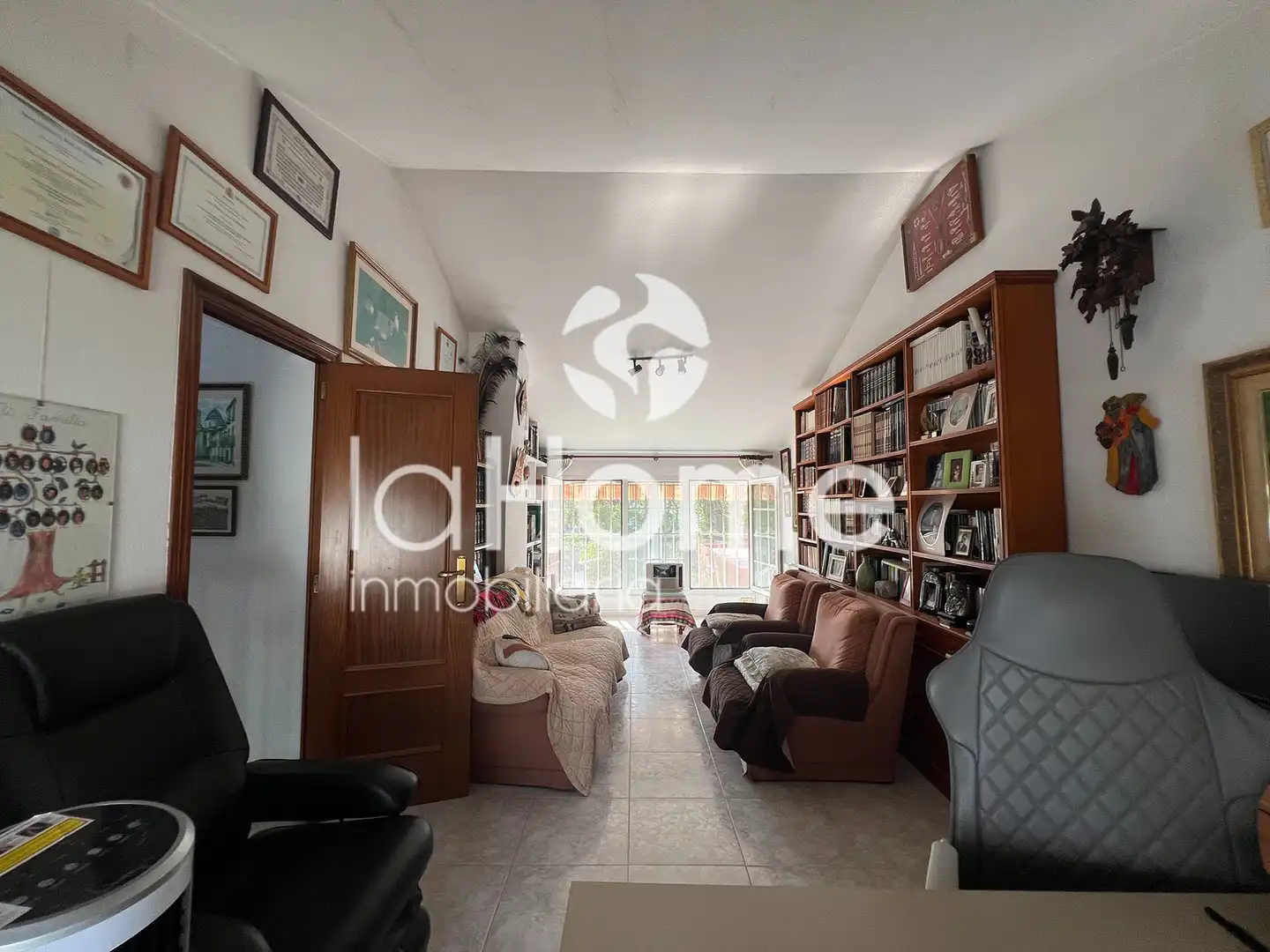 Wohnzimmer von Haus oder Chalet zum Verkauf in Paterna mit Klimaanlage, Privatgarten und Parkett